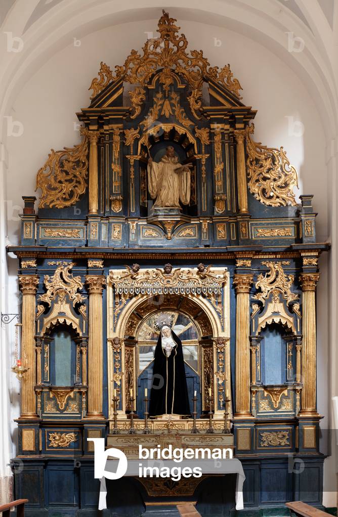 Collegiate church. Interior. South aisle. Altar (Nuestra Señora de los Dolores) 1766 (polychrome wood)