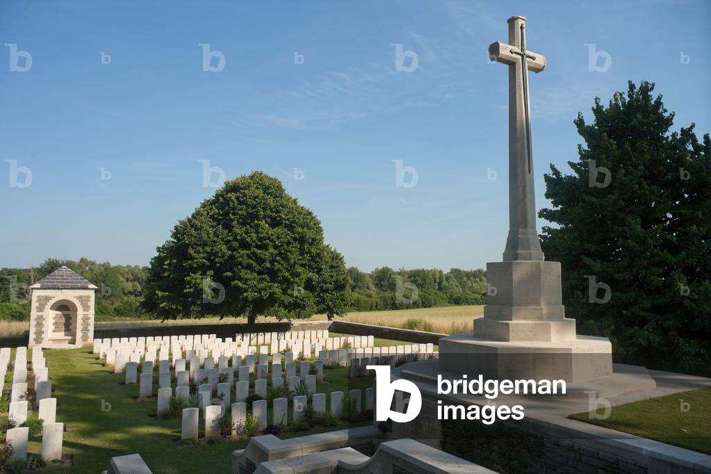 War memorial (La Chapelette). British and Indian cemeteries, 1914-1918.