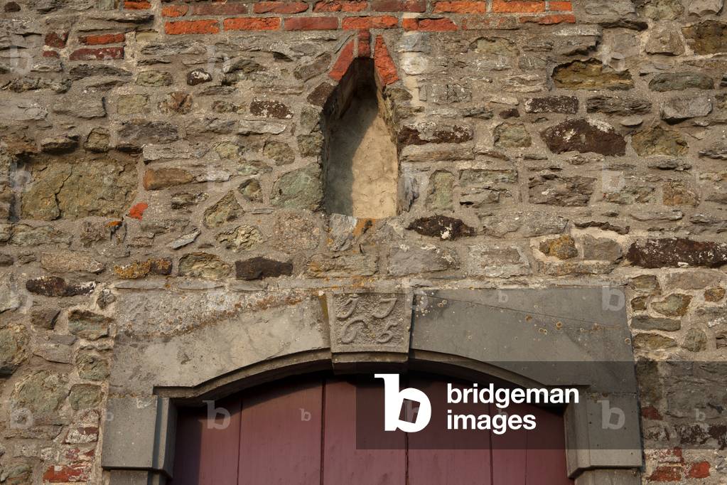 Maarke. Chapel (Sint-Vincentiuskapel). Exterior. The entrance door. 1765.