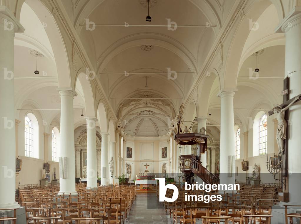 Parish church (Sint-Pieterskerk). Interior. The nave.