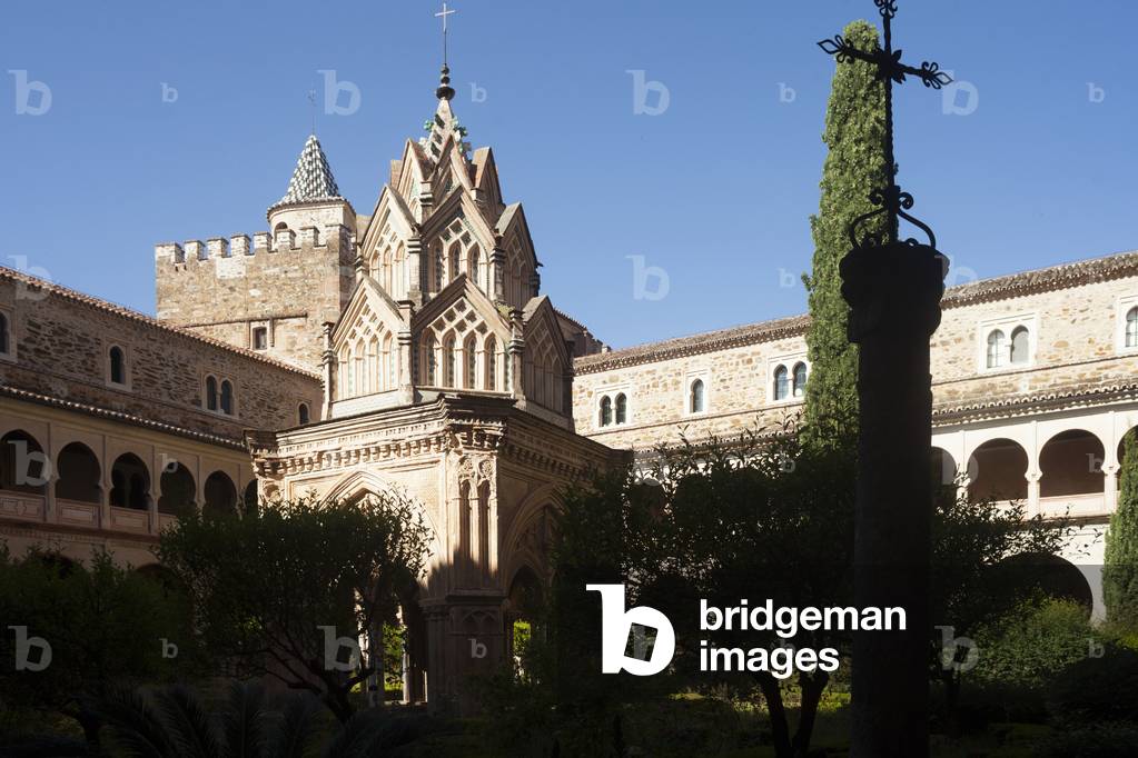 The Cloister, Real Monasterio de Santa María, Guadalupe, Extremadura, Cáceres, Spain (photo)