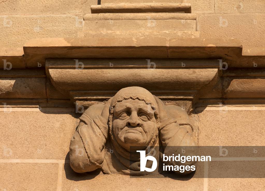 Sanctuary (Cova de Sant Ignasi). The church. Exterior. south façade. Detail. A corbel. Baroque. 18th century.