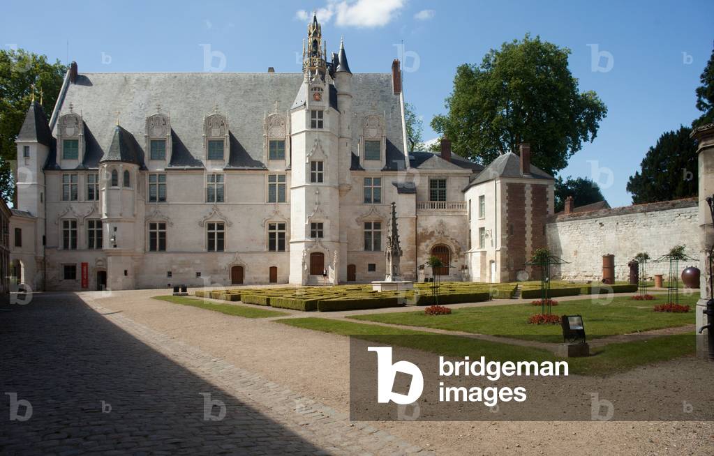The former bishop's palace. Actual museum MUDO.