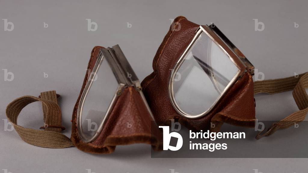 Spectacles. collection Bernard Girod.