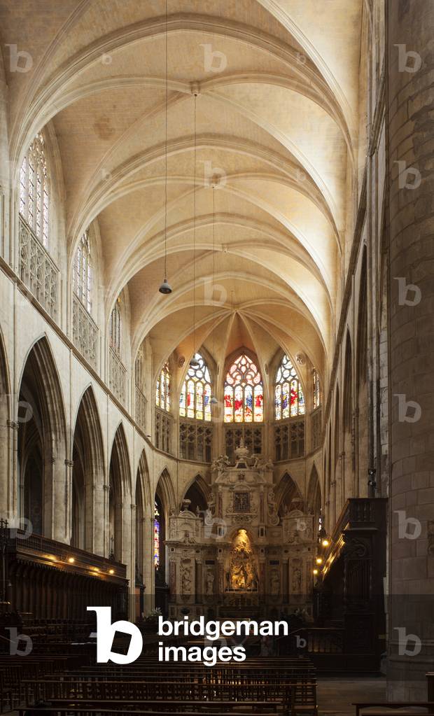 Cathedral (Cathédrale Saint-Etienne). Interior. The choir. 12th - 13th century.