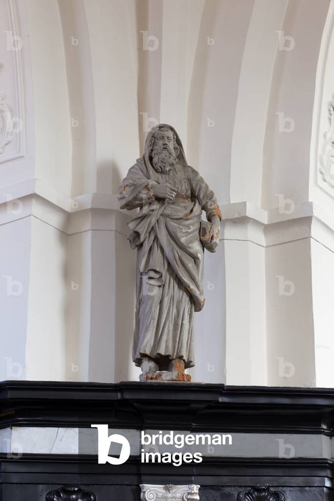 Parish church (Rozebeke, O.L.Vr. Bezoekingkerk). Interior. A statue. An evangelist. Polychrome wood.