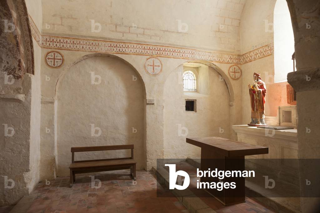 Nohant. The church (Église Sainte-Anne). Interior. The choir. 11th century.