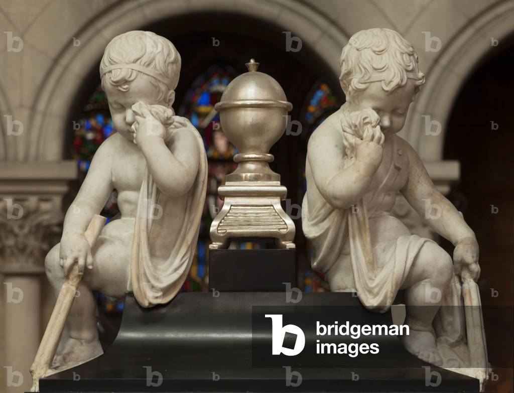 Cathedral (Cathédrale Saint-Etienne). Interior. The nave. Mausoleum (Mausolée des frères Duperron). Detail. Two putti. White and black marble. 1637.