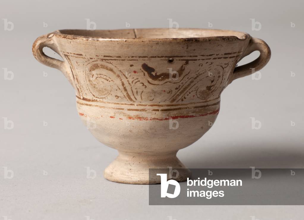 Jar. Begin 14th century (?). Museum inventory no: 1737.