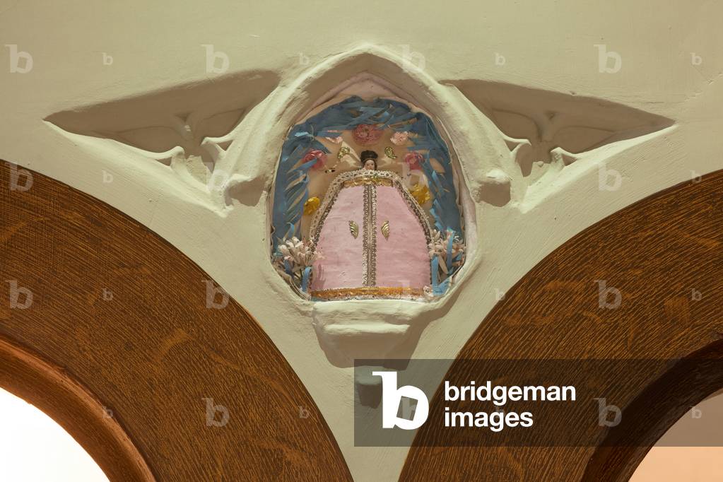 Detail of former entry. Museum hall.