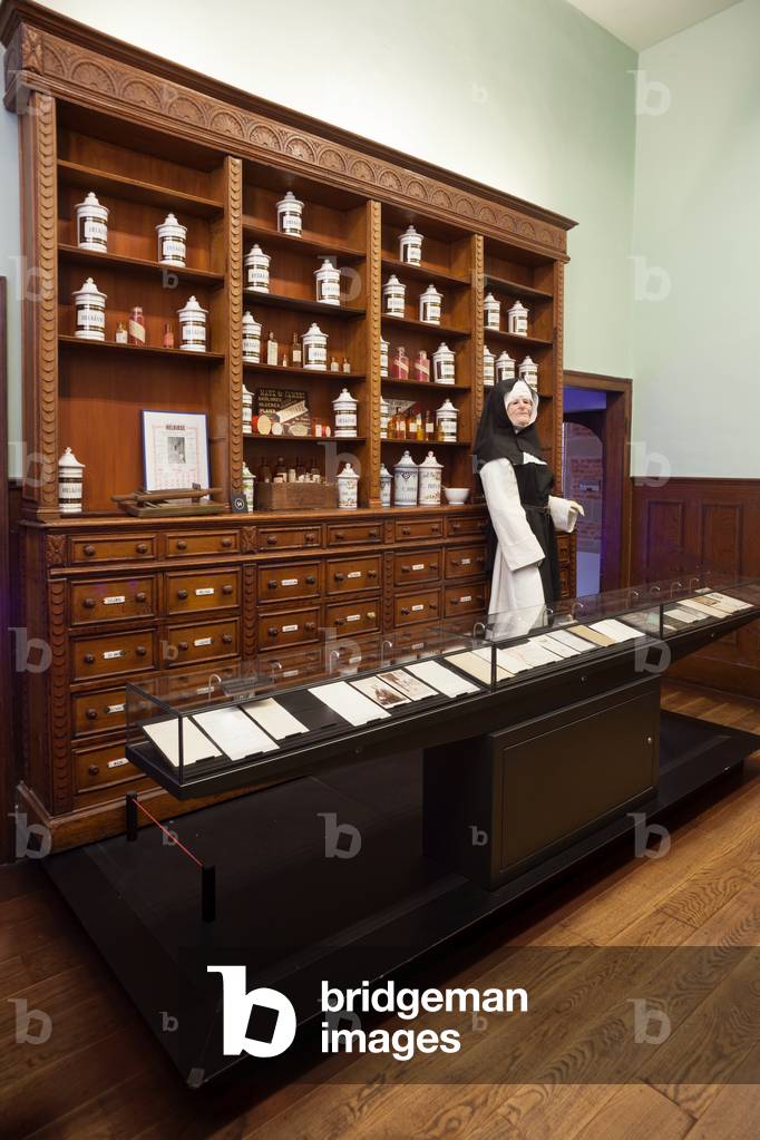 Hall (Helkiase). Museum.