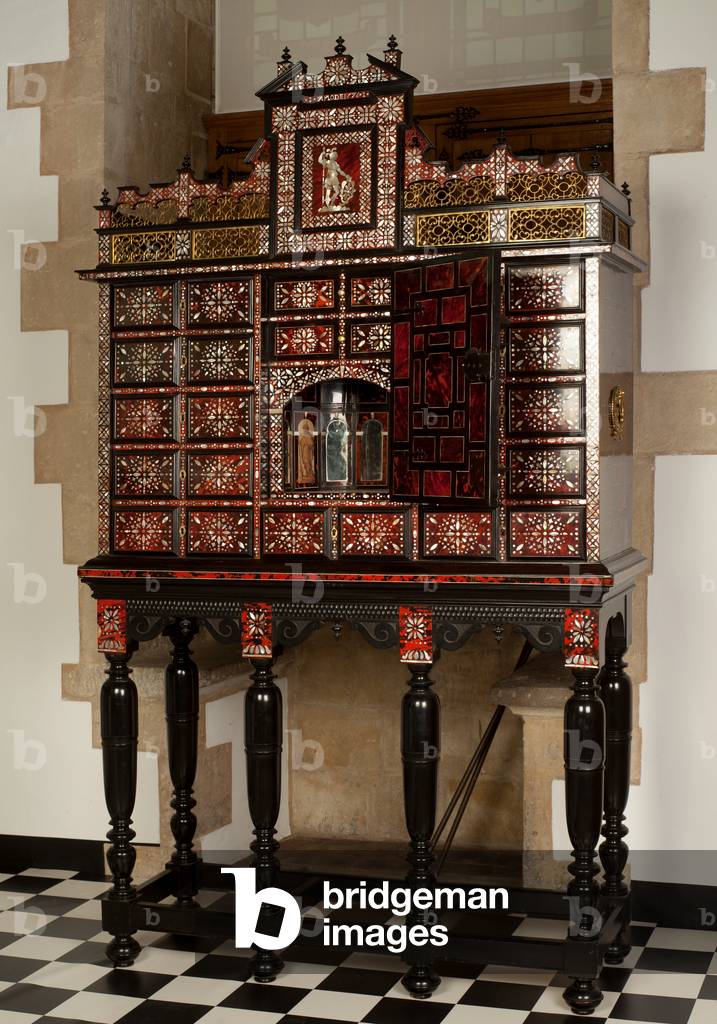 Town hall. MOU Museum Oudenaarde. Furniture Cabinet. Wood and decorative materials. Inlaid work. Text ANODE 1676.