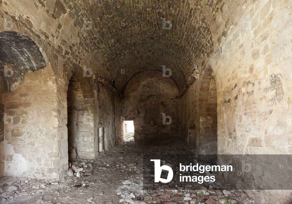 Castle (Castell de Lladurs). Ruins. The church. Interior. The nave. 14th-15th century.