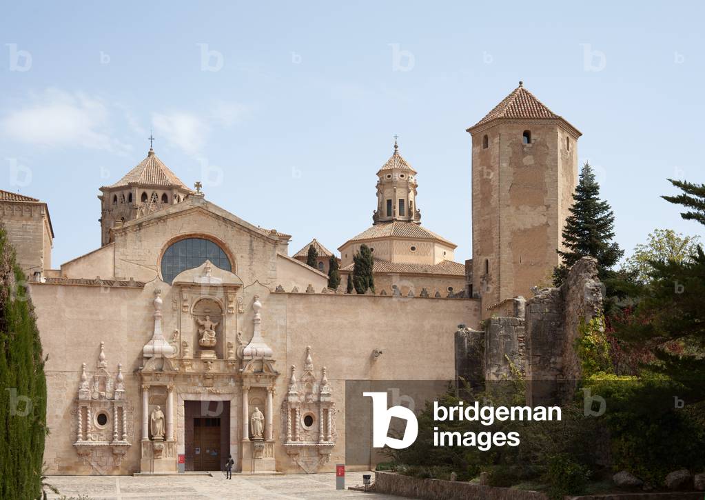 Monastery (Monestir de Poblet). The church. Exterior. The west façade. Baroque. 1716.