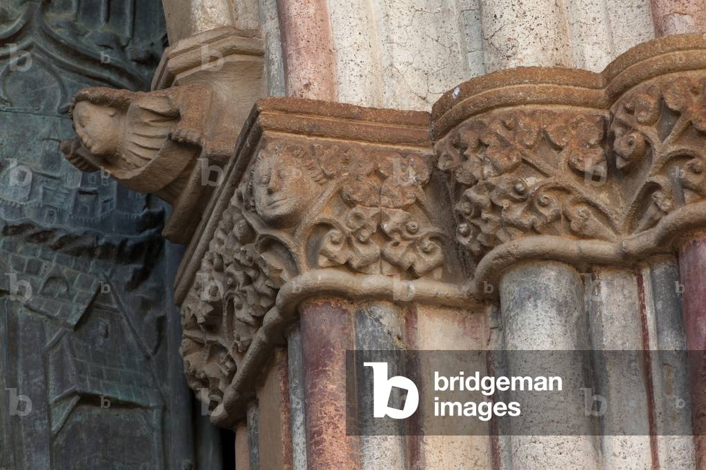 Detail from the church door, Real Monasterio de Santa María, Guadalupe, Extremadura, Cáceres, Spain (photo)