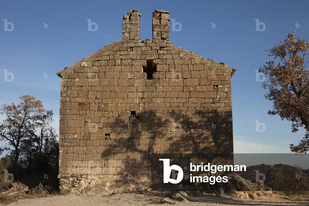 Chapel (Capella Sant Salvador del Coll  de l'Aguda). Exterior. The west façade. Romanesque. 12th century.