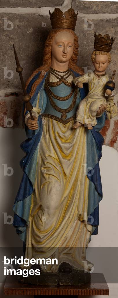 Town hall. MOU Museum Oudenaarde. Statue. Madonna and Child (Madonna en kind). Polychromed wood.