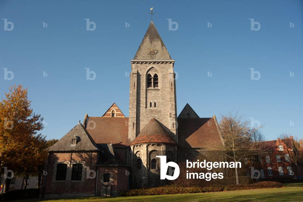 Parish church (Parochiekerk van St.-Dionysius en St.-Genesius Sint-Denijs). Exterior. East.