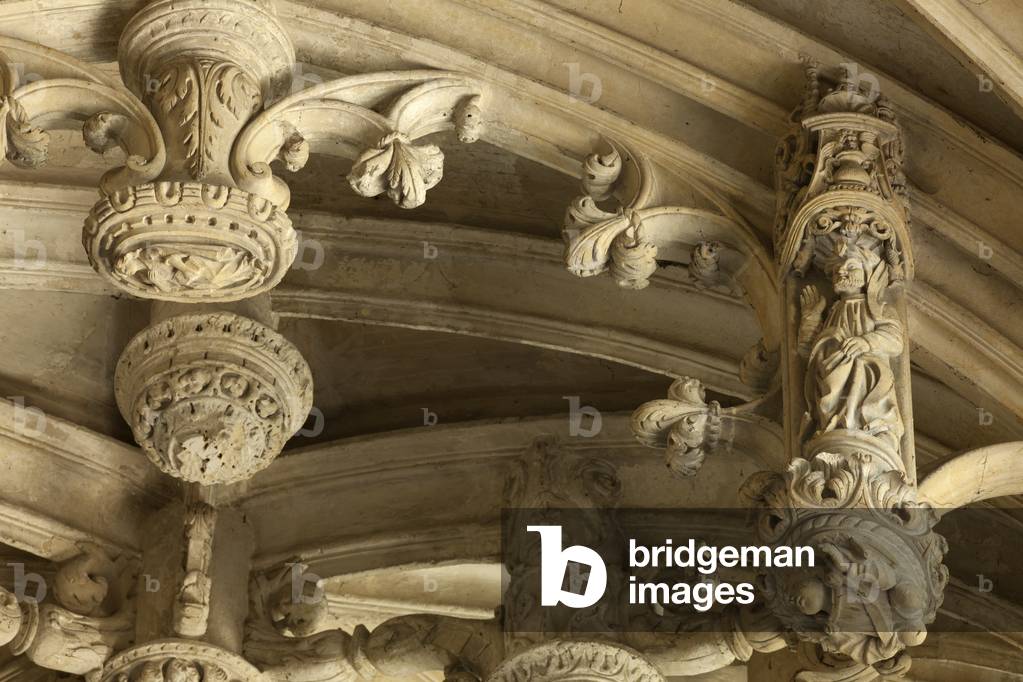 Cathedral (Cathédrale Notre-Dame). Interior. South. A chapel. Detail. The vaults. Gothic.