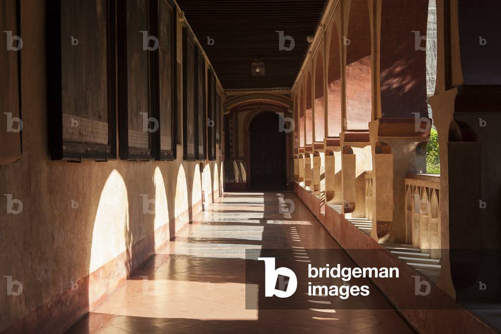 The Cloister, Real Monasterio de Santa María, Guadalupe, Extremadura, Cáceres, Spain (photo)