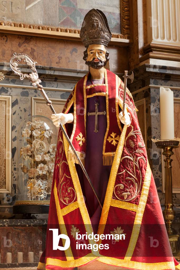 Parish church (Parochiale kerk Sint-Dionysius van Lede). Interior. A procession statue. Saint Denis.
