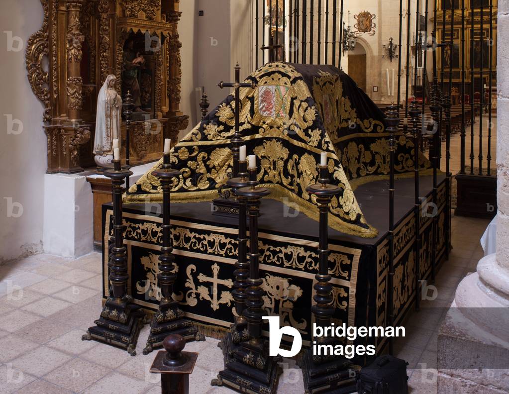Collegiate church. Interior. Funeral catafalque of the dukes of Pastrana. Wool and silk, gilt ebony wood. 17th century.