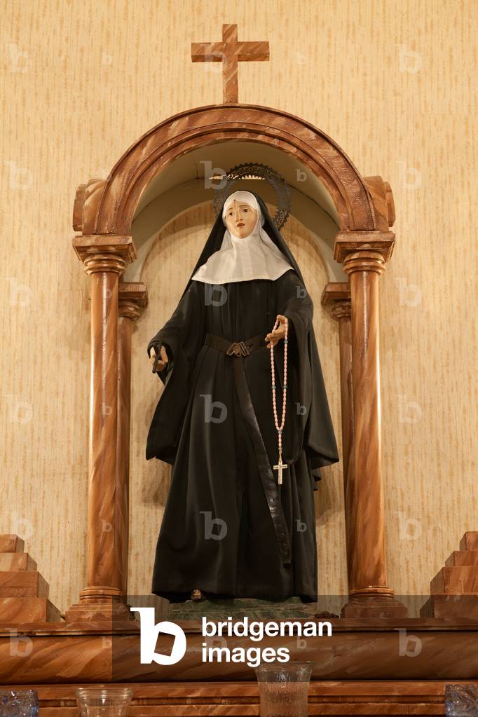 El santuari de la Mare de Dèu del Pla. interior de l'Església. Església de Nostra Senyora del Pla s. XVIII Imatge de Santa Rita, venerada per la població i comarca. L’advocació prové dels frares agustinians, Santa Rita també ho era.