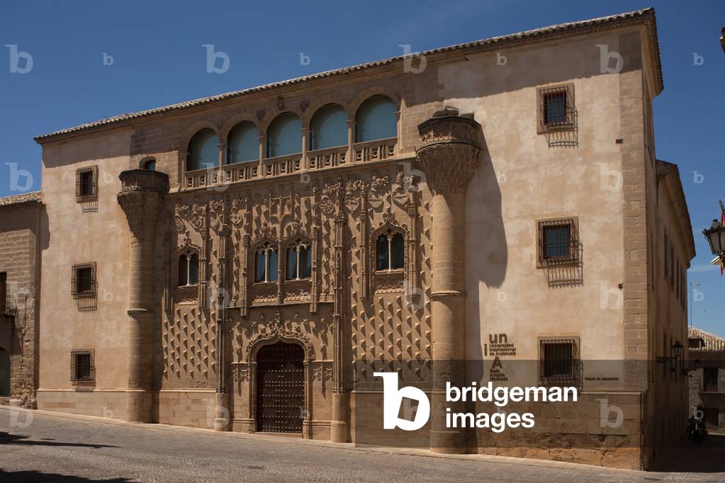 Façade, Palace (Palacio de Jabalquinto), Plaza Santa Cruz, Baeza, Andalucía, Jaén, Spain (photo)
