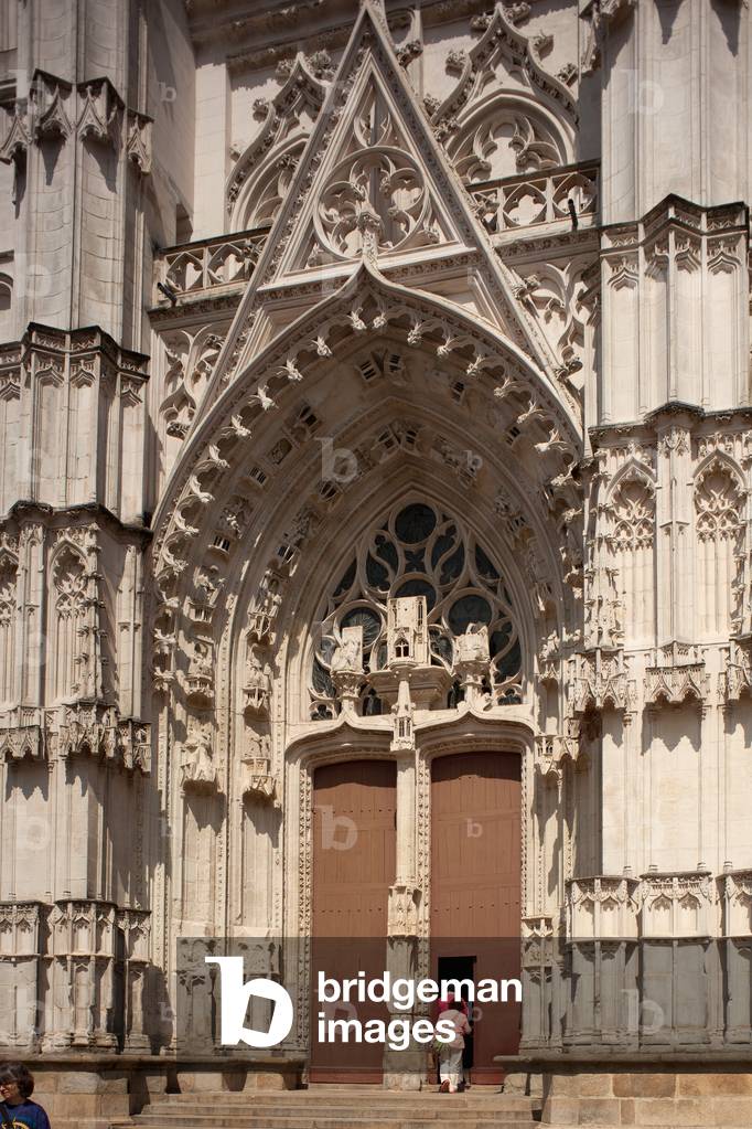 Cathedral (Cathédrale Saint-Pierre). Exterior. West façade. Left portico.