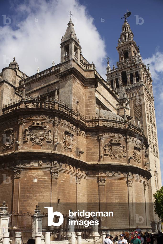 The cathedral. Exterior. The apse and the tower (Giralda).