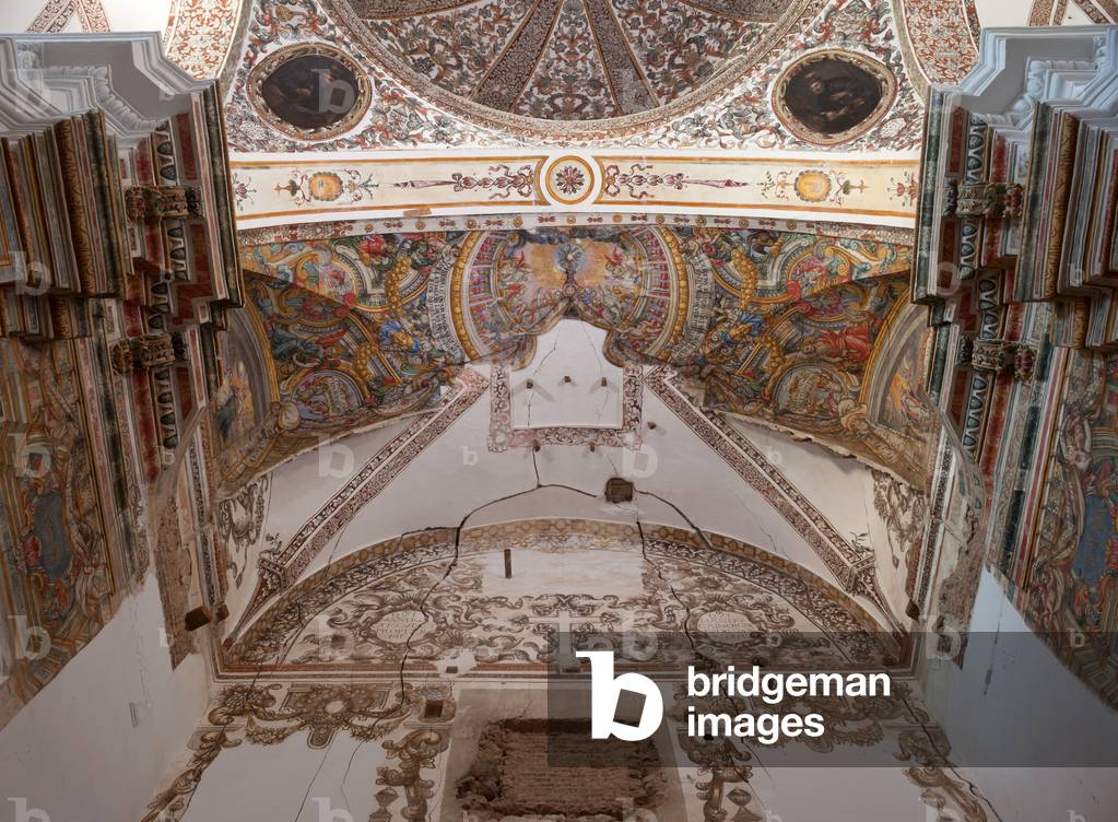 Parish church (Iglesia de San Agustín). Interior. Wall paintings. The choir, vaults. Baroque. 17th century.