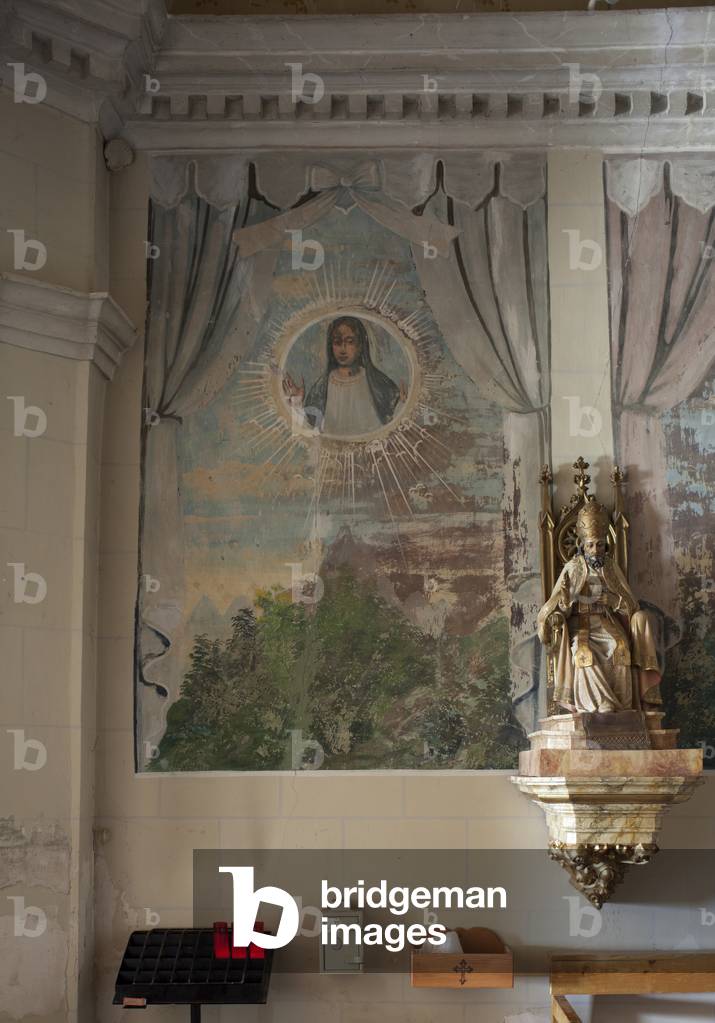 Parish church (Església de la Mare de Déu de Solers). Interior. The crossing.
