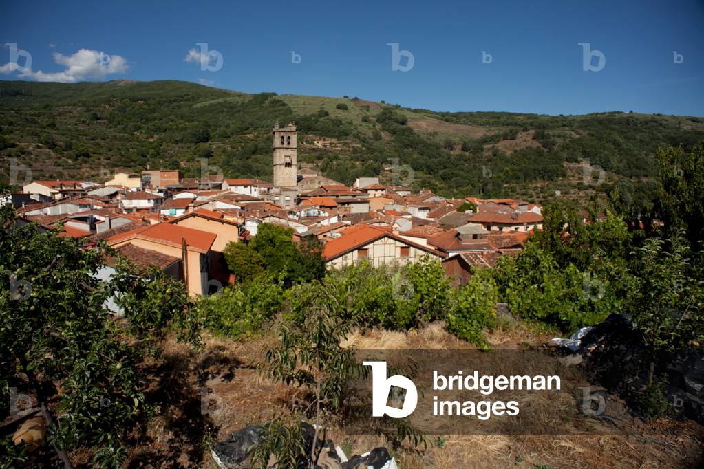 The village and the church (San Lorenzo).