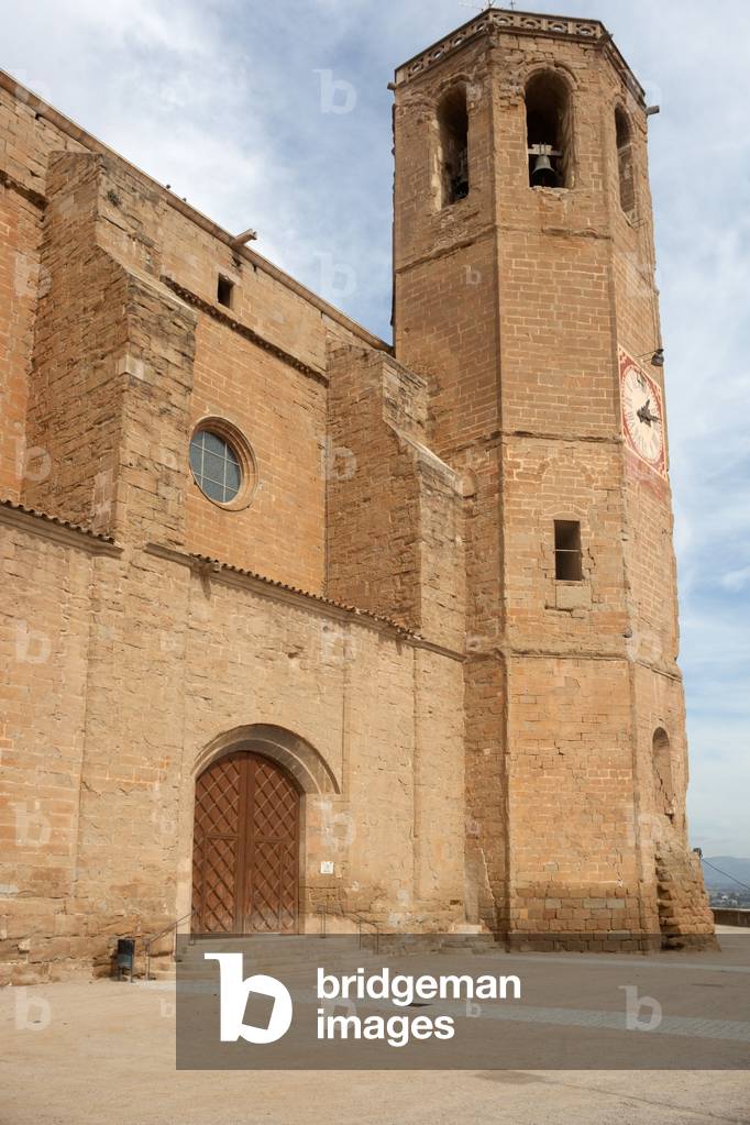 Collegiate church (Església de Santa Maria). Exterior. The tower.
