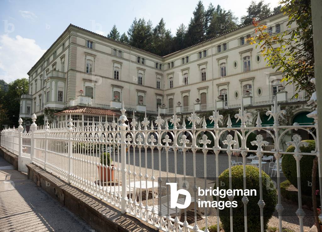 Spa (Balneari Montagut). The buildings. Exterior. 1874-1914.