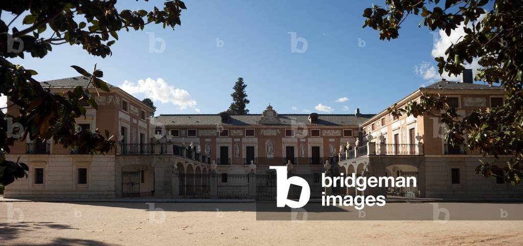 The prince’s garden (Jardín del Principe). Palace (Casa del Labrador). Exterior.