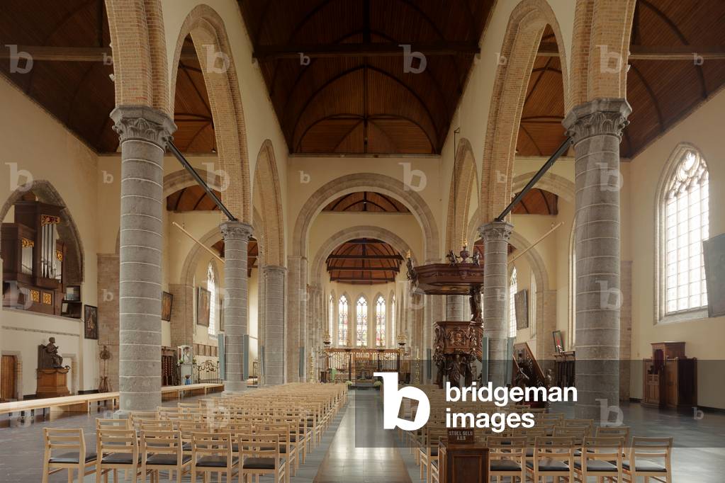 Parish church (Sint-Pieterskerk). Interior. The nave.