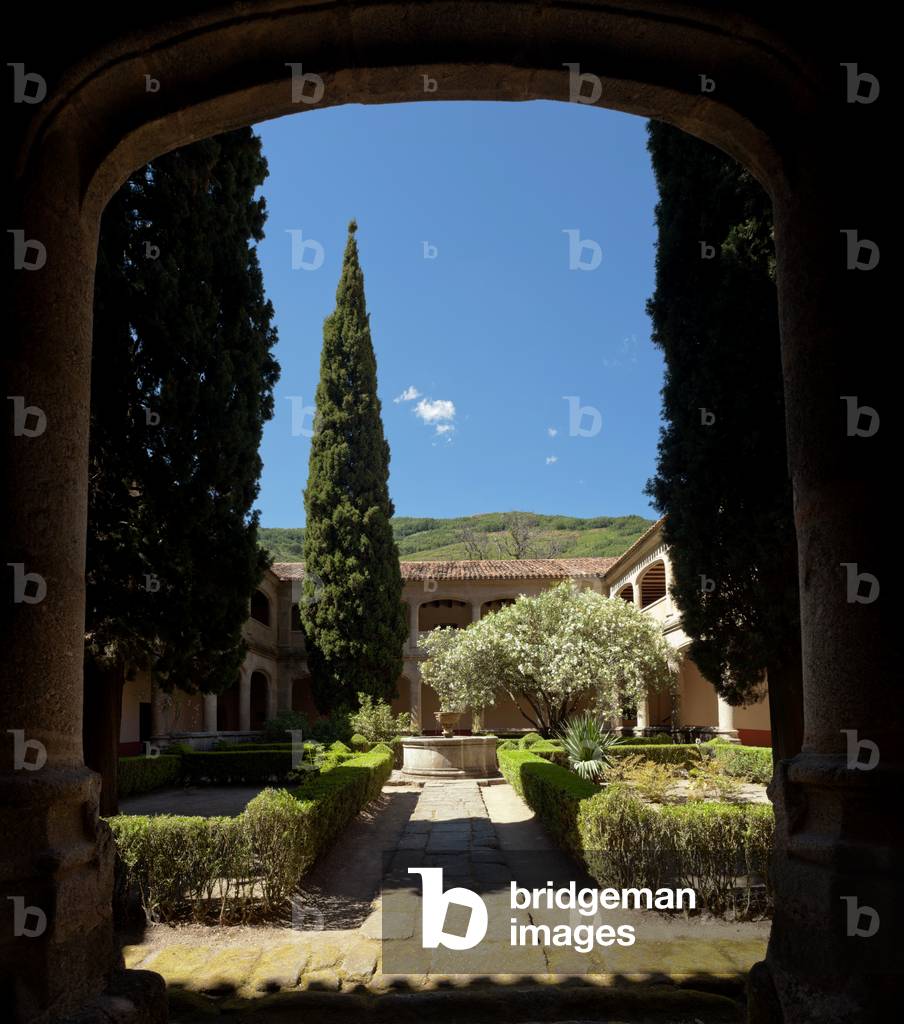 Monastery of Yuste. The cloister.