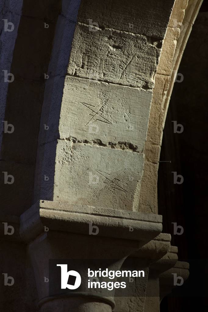 Monastery (Monestir de Poblet). The church. Interior. The nave. Detail. North wall. A capital. Romanesque. 12th century.