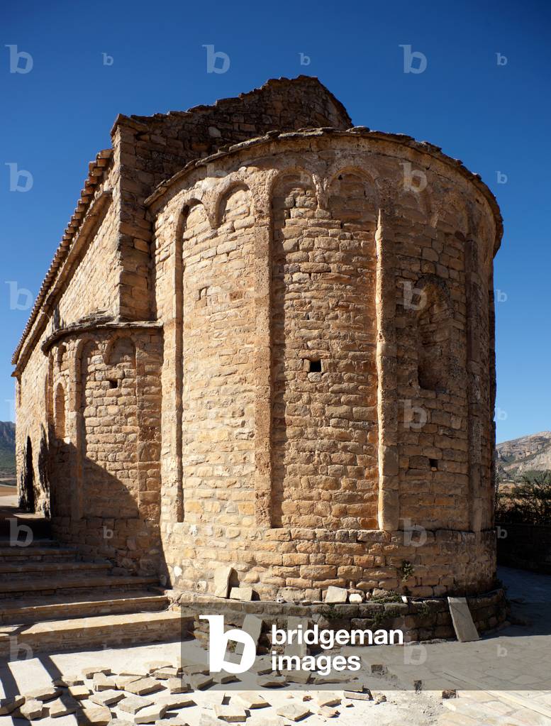 Tragó de Segre. The church (Església de Santa Llúcia). The apse. Romanesque.