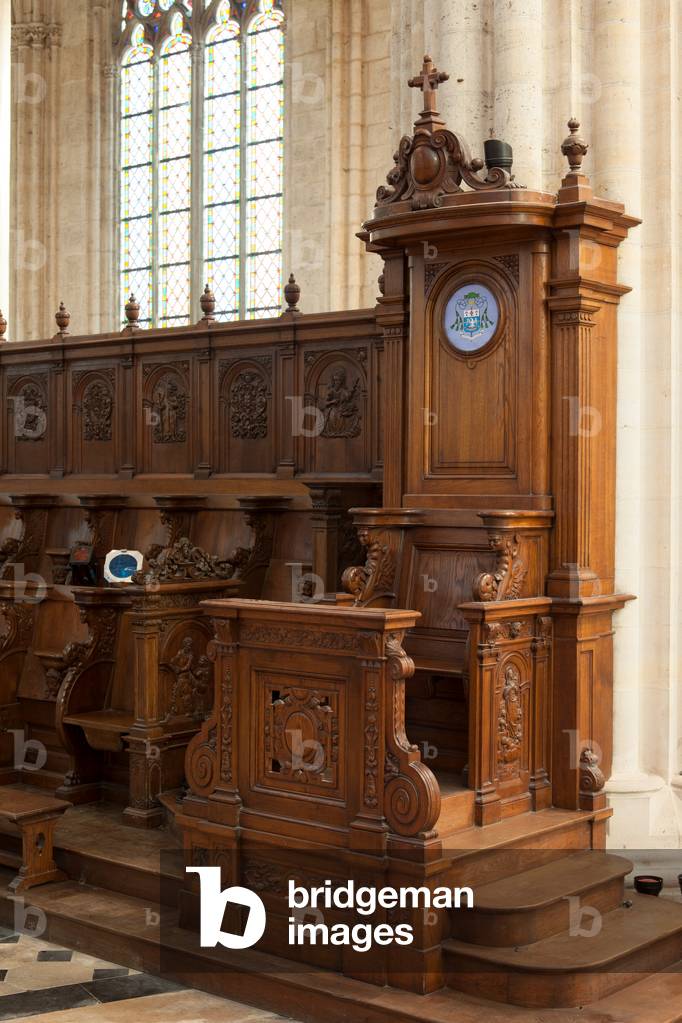 Cathedral (Basilique Cathédrale Notre-Dame de l'Assomption de Sées). Interior.