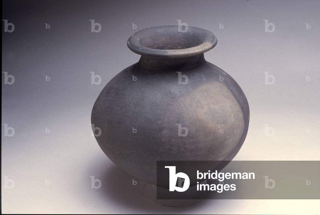 Water Jar (Cántaro), early 20th century (earthenware)