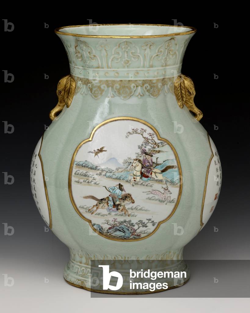 Vase, Qing Dynasty 1736-95 (porcelain)