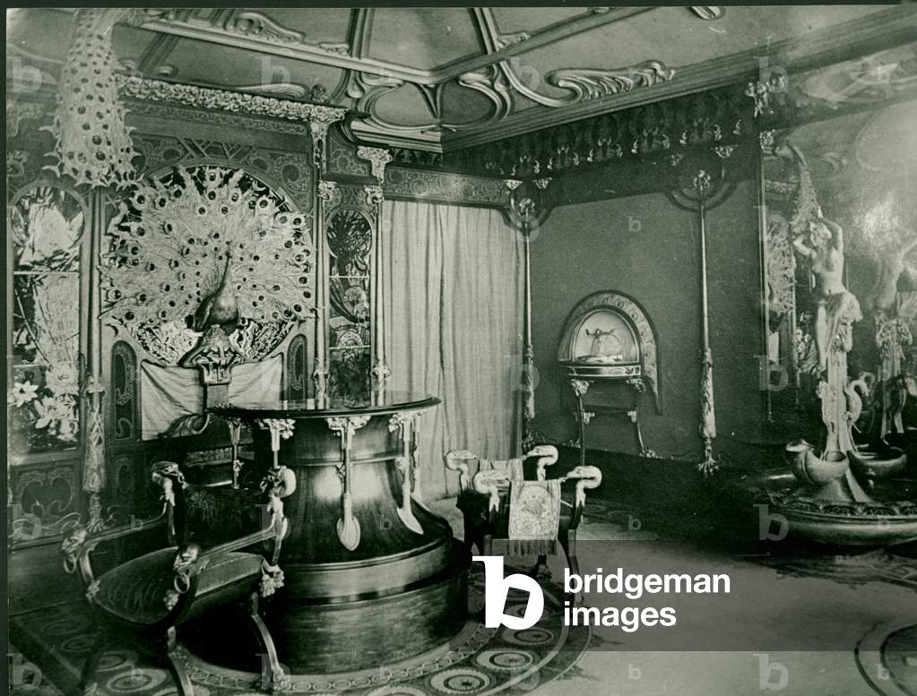 Interior of Boutique Fouquet, c.1901 (b/w photo)