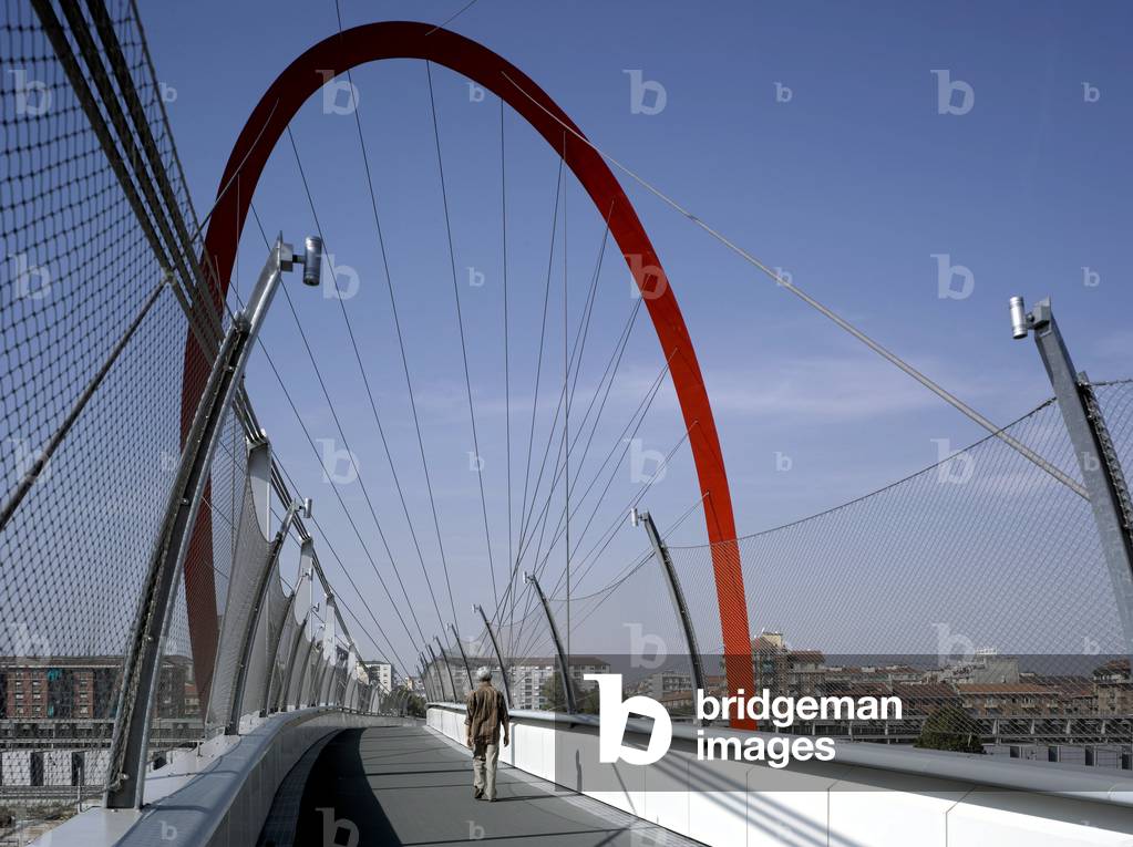 Gateway to Turin, Italy. Architecture by Hugh Dutton, 2005 (photo)