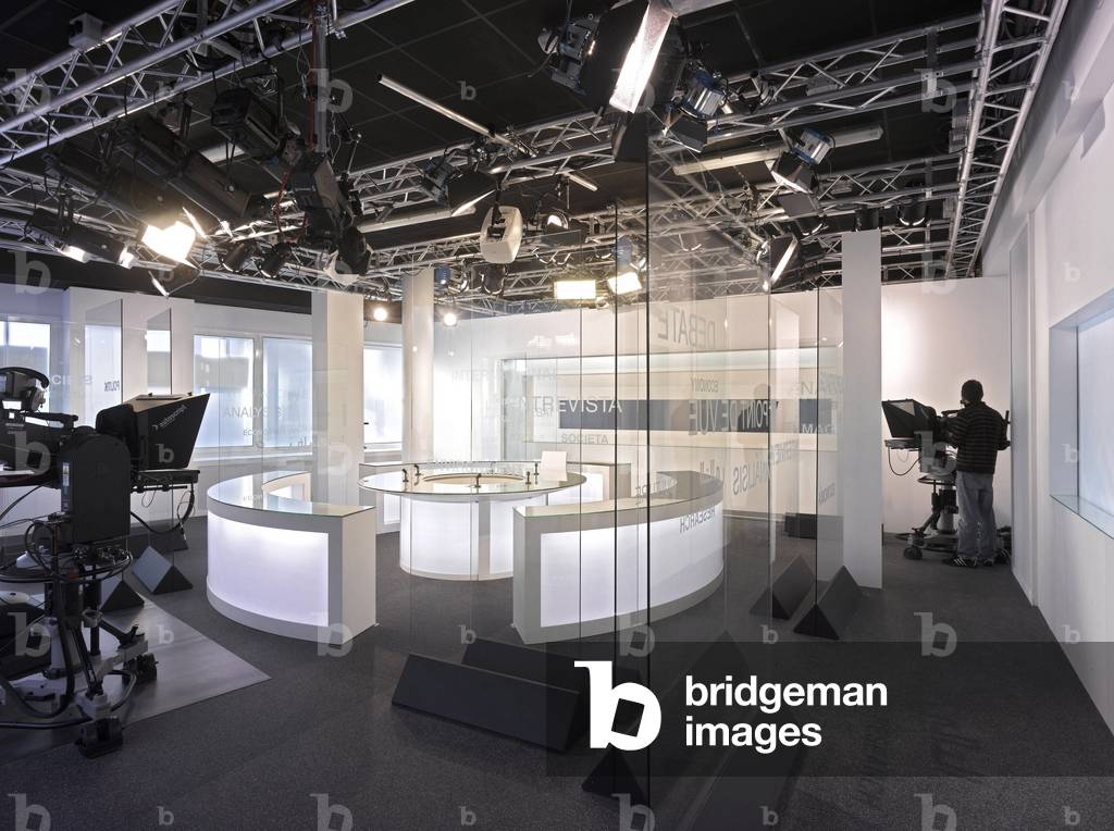Studio de France 24 in Issy les Moulineaux (Issy-les-Moulineaux). Architecture of GERP architects, 2006. Photography 16/02/06.