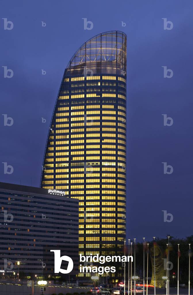 Tower T1 has La Defense, Courbevoie, Hauts-de-Seine (Haut de Seine), Ile de France (Ile-de-France). Architecture by Jean Pistre and Denis Valode, 2005-2008. Photography 15/09/2008.