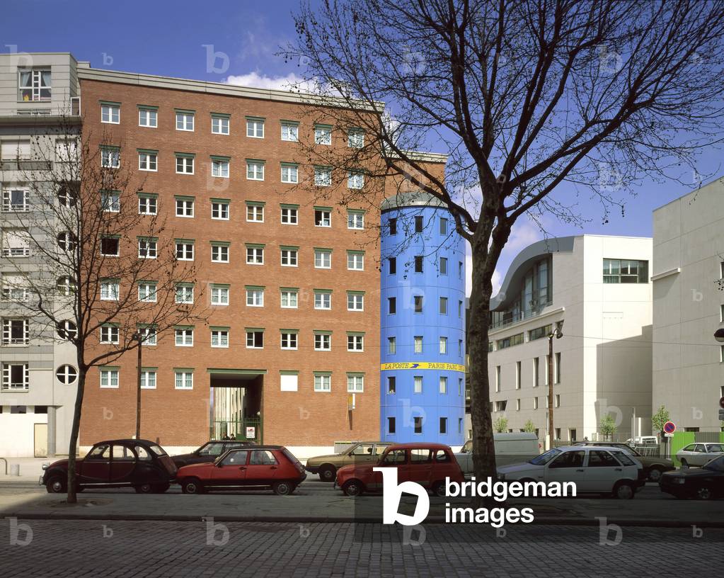 Apartment building and post office, Avenue Jean Jaures in Paris 75019. Architect Aldo Rossi, realisation 1991. Photography 1991.