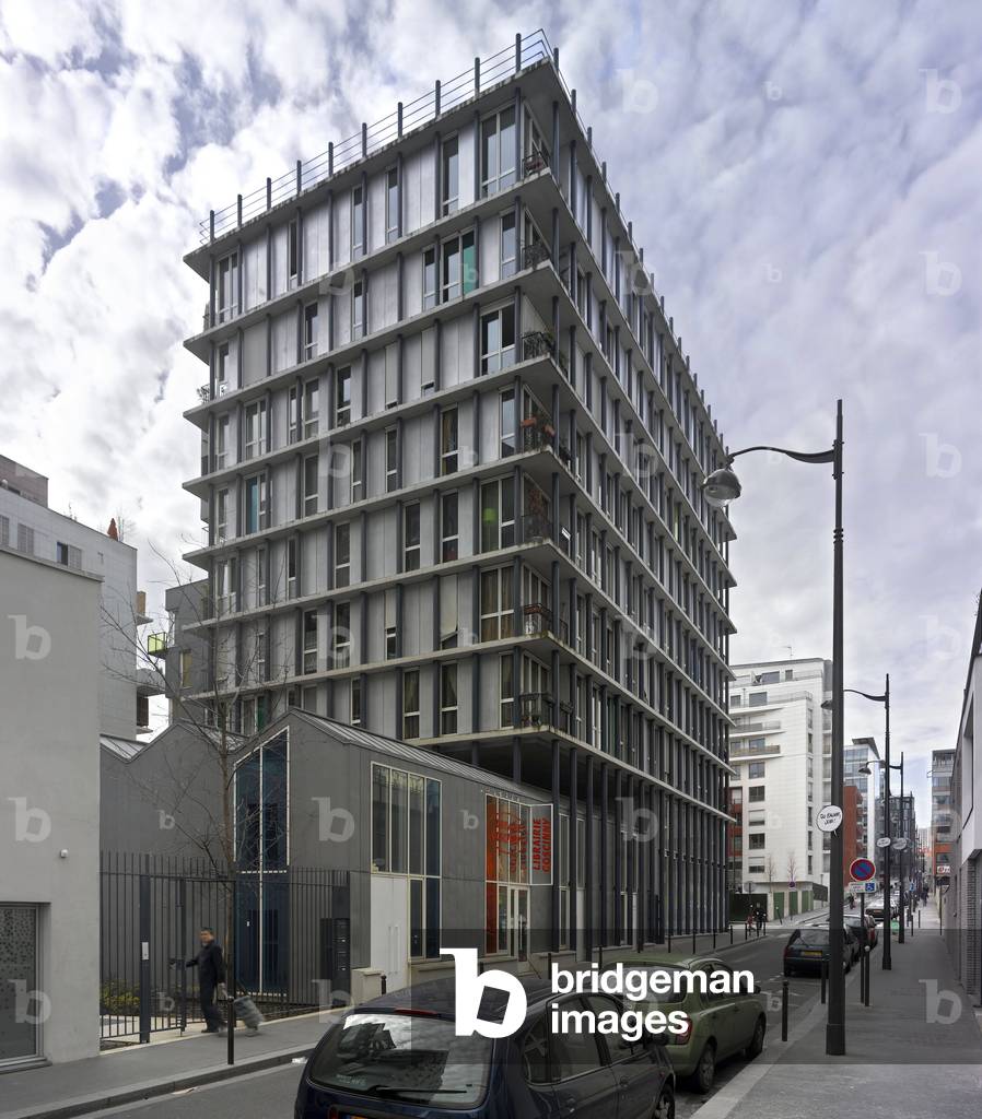 Housing, ZAC Paris Rive Gauche, a Paris 75013 Architect Jean Philippe Pargade, 1999-2000.