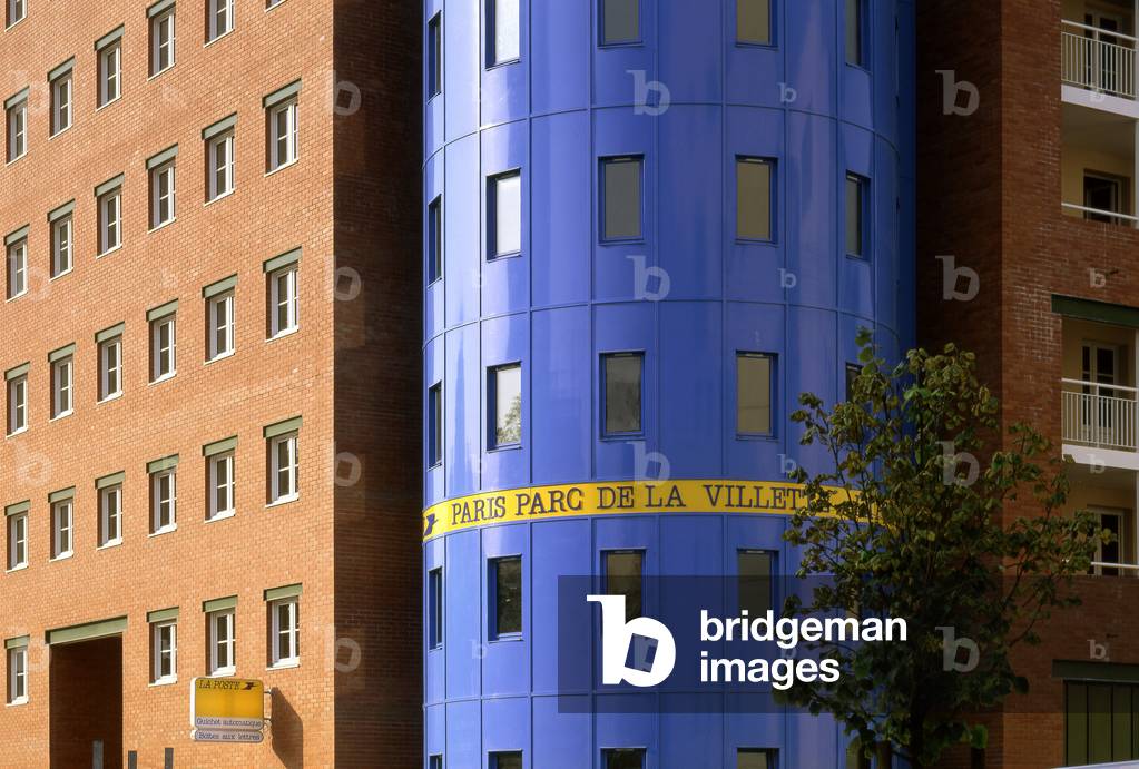 Apartment building and post office, Avenue Jean Jaures in Paris 75019. Architect Aldo Rossi, realisation 1991. Photography 1991.